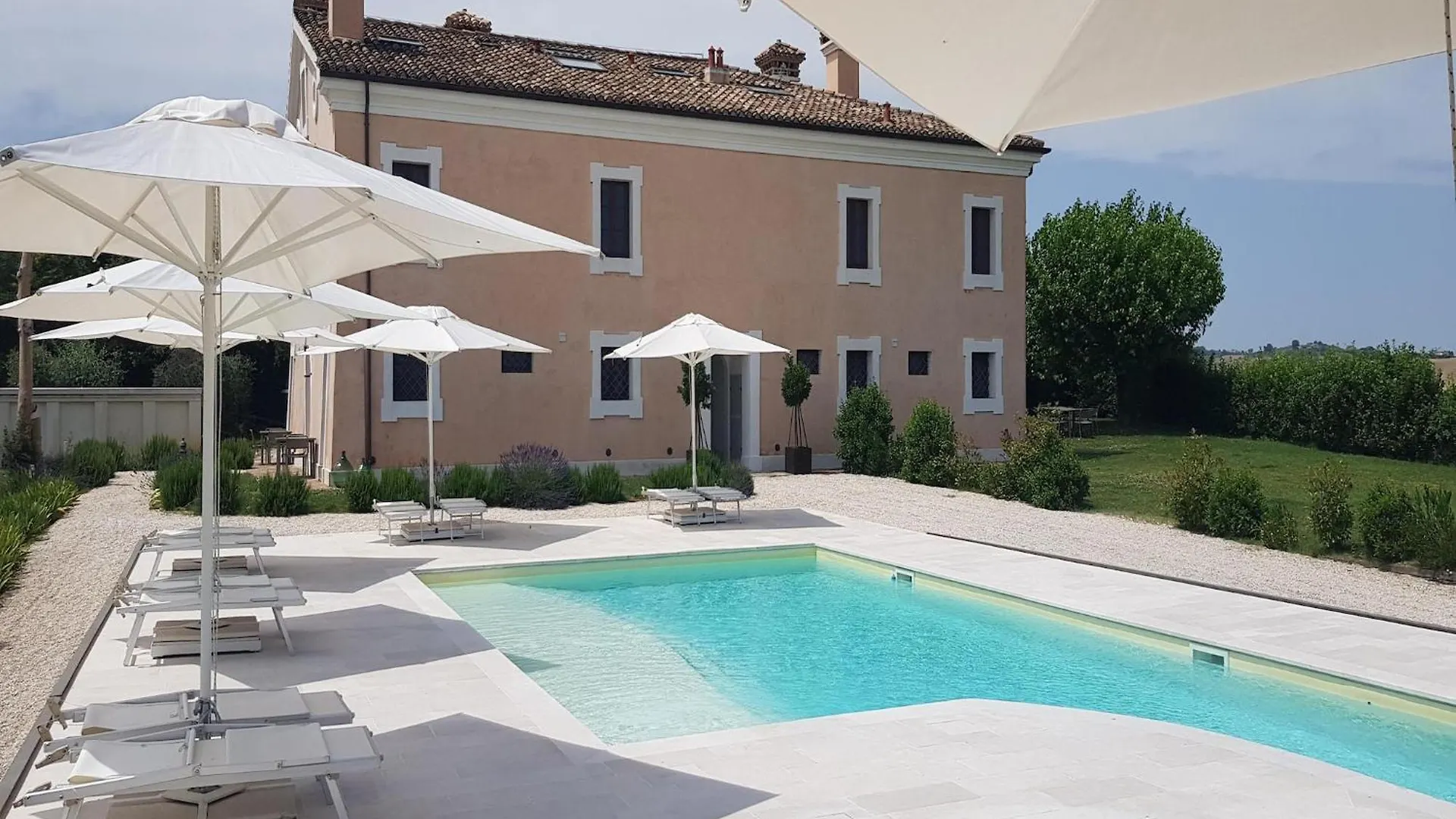Loft In A Beautiful Villa With Swimming Pool Monsano