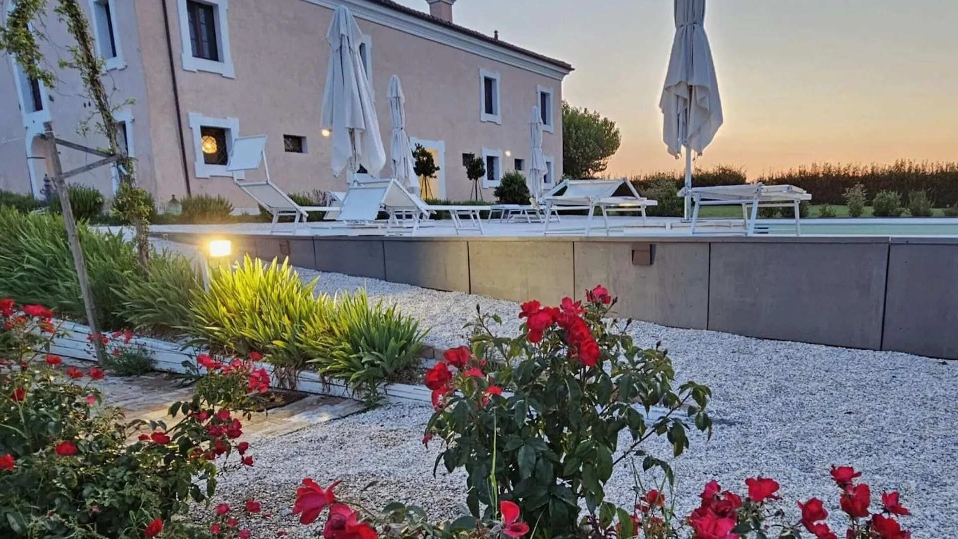 Loft In A Beautiful Villa With Swimming Pool Monsano
